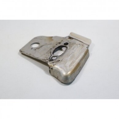 Genuine Plate Heat Shield McCULLOCH Poulan Jonsered CS2137 Partner 351 352 371 382 391 401 421 422 chainsaw 530049870 2