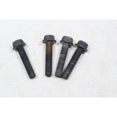 Genuine Screw Kit Cylinder McCulloch MAC 833 835 836 838 AV chainsaw 111083 1 Genuine Screw Kit Cylinder McCulloch MAC 833 835 836 838 AV chainsaw 111083 1
