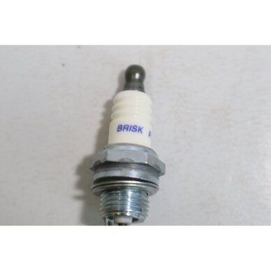 Genuine Spark Plug Brsk PR17YC Husqvarna Jonsered McCulloch Partner Poulan 952030201 2 Genuine Spark Plug Brsk PR17YC Husqvarna Jonsered McCulloch Partner Poulan 952030201 2