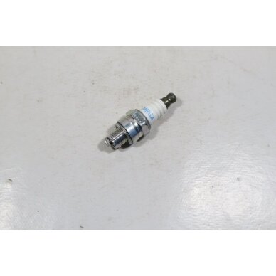 Genuine Spark Plug CMR6A Husqvarna 122 129 325 McCulloch T22 LS LCS trimmer 590710201 Genuine Spark Plug CMR6A Husqvarna 122 129 325 McCulloch T22 LS LCS trimmer 590710201