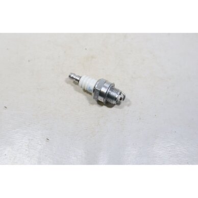 Genuine Spark Plug NGK BPMR7A Jonsered Husqvarna Partner chainsaw 503235111 Genuine Spark Plug NGK BPMR7A Jonsered Husqvarna Partner chainsaw 503235111