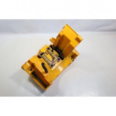 Genuine Tank Housing Crankcase Partner 360 chainsaw 507476458 1 Genuine Tank Housing Crankcase Partner 360 chainsaw 507476458 1