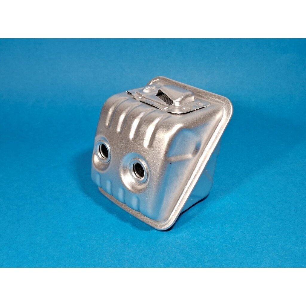 Muffler suitable for Husqvarna 135 140 435 440 445 450 Jonsered CS2240 CS2245 CS2250 McCulloch CS350 CS390 CS410 CS450 chainsaw 544147702 Muffler suitable for Husqvarna 135 140 435 440 445 450 Jonsered CS2240 CS2245 CS2250 McCulloch CS350 CS390 CS410 CS450 chainsaw 544147702