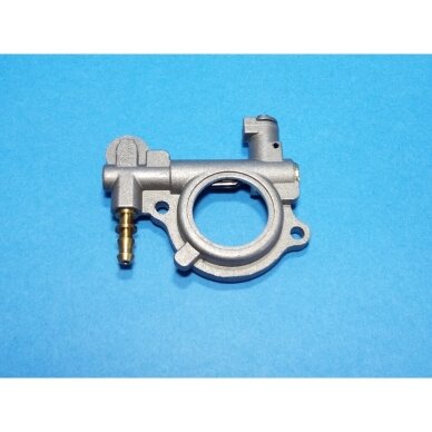 Oil Pump Adjustable suitable for STIHL 024 026 MS240 MS260 chainsaw 1121 007 1043 Oil Pump Adjustable suitable for STIHL 024 026 MS240 MS260 chainsaw 1121 007 1043