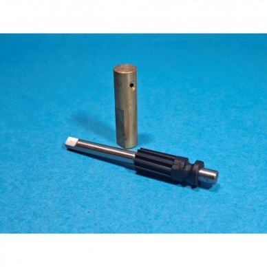 Oil Pump suitable for Husqvarna 135 140 340 345 350 435 440 445 450 Jonsered 2141 2145 2150 CS2141 CS2145 CS2150 CS2240 CS2245 CS2250 chainsaw 2