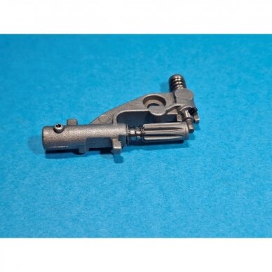 Oil Pump suitable for Husqvarna 340 345 346 350 351 353 357 359 455 460 461 465 Jonsered 2141 2145 2150 CS2141 CS2145 CS2150 CS2156 CS2159 CS2255 chainsaw 544180103 3