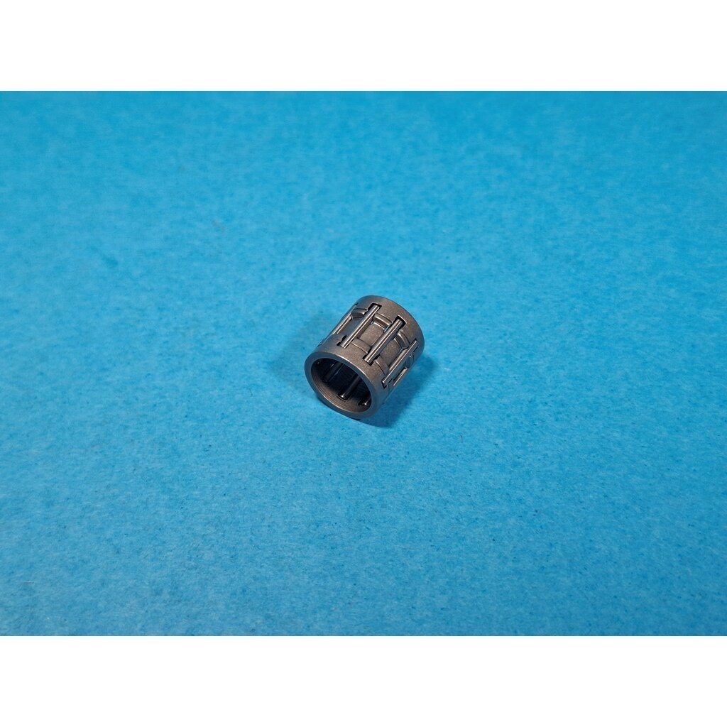 Piston Needle Bearing suitable for Husqvarna 44 444 40 45 49 50 51 55 340 345 346 350 351 353 445 450 Jonsered 2041 2045 2050 2141 2145 2149 2150 CS2141 CS2145 CS2147 CS2150 CS2152 CS2153 CS2245 CS2250 chainsaw 501451601 1 Piston Needle Bearing suitable for Husqvarna 44 444 40 45 49 50 51 55 340 345 346 350 351 353 445 450 Jonsered 2041 2045 2050 2141 2145 2149 2150 CS2141 CS2145 CS2147 CS2150 CS2152 CS2153 CS2245 CS2250 chainsaw 501451601 1