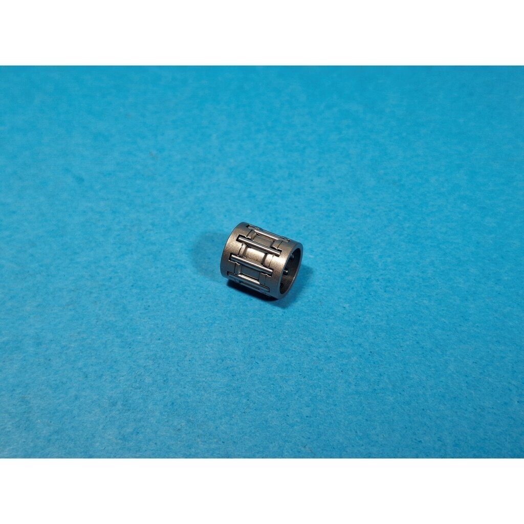 Piston Needle Bearing suitable for Husqvarna 44 444 40 45 49 50 51 55 340 345 346 350 351 353 445 450 Jonsered 2041 2045 2050 2141 2145 2149 2150 CS2141 CS2145 CS2147 CS2150 CS2152 CS2153 CS2245 CS2250 chainsaw 501451601 2 Piston Needle Bearing suitable for Husqvarna 44 444 40 45 49 50 51 55 340 345 346 350 351 353 445 450 Jonsered 2041 2045 2050 2141 2145 2149 2150 CS2141 CS2145 CS2147 CS2150 CS2152 CS2153 CS2245 CS2250 chainsaw 501451601 2