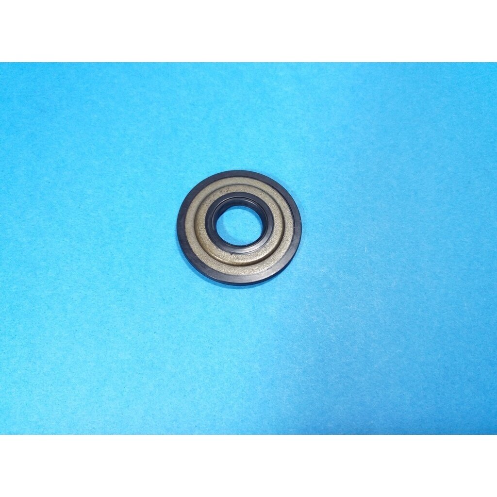 Shaft Seal suitable for Husqvarna 445 445E 445II 450 450II 450e Jonsered CS2245 CS2245II CS2245S CS2245SII CS2250S CS2250SII McCulloch CS450 chainsaw 544013801
