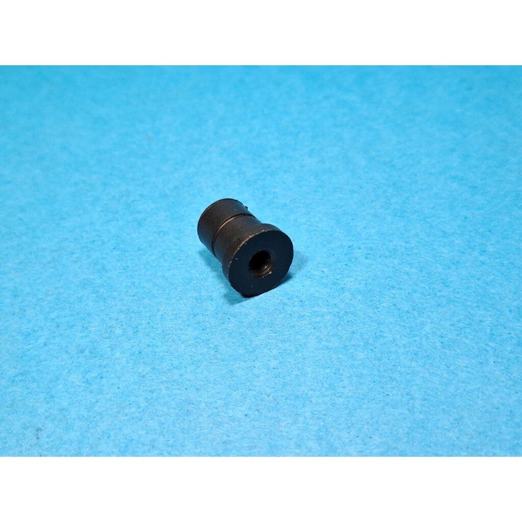 Small Rubber Buffer suitable for Husqvarna 340 345 346 350 351 353 357 359 455 460 461 465 Jonsered 2141 2145 2150 CS2141 CS2145 CS2147 CS2150 CS2152 CS2153 CS2156 CS2159 CS2255 chainsaw 503869201 2