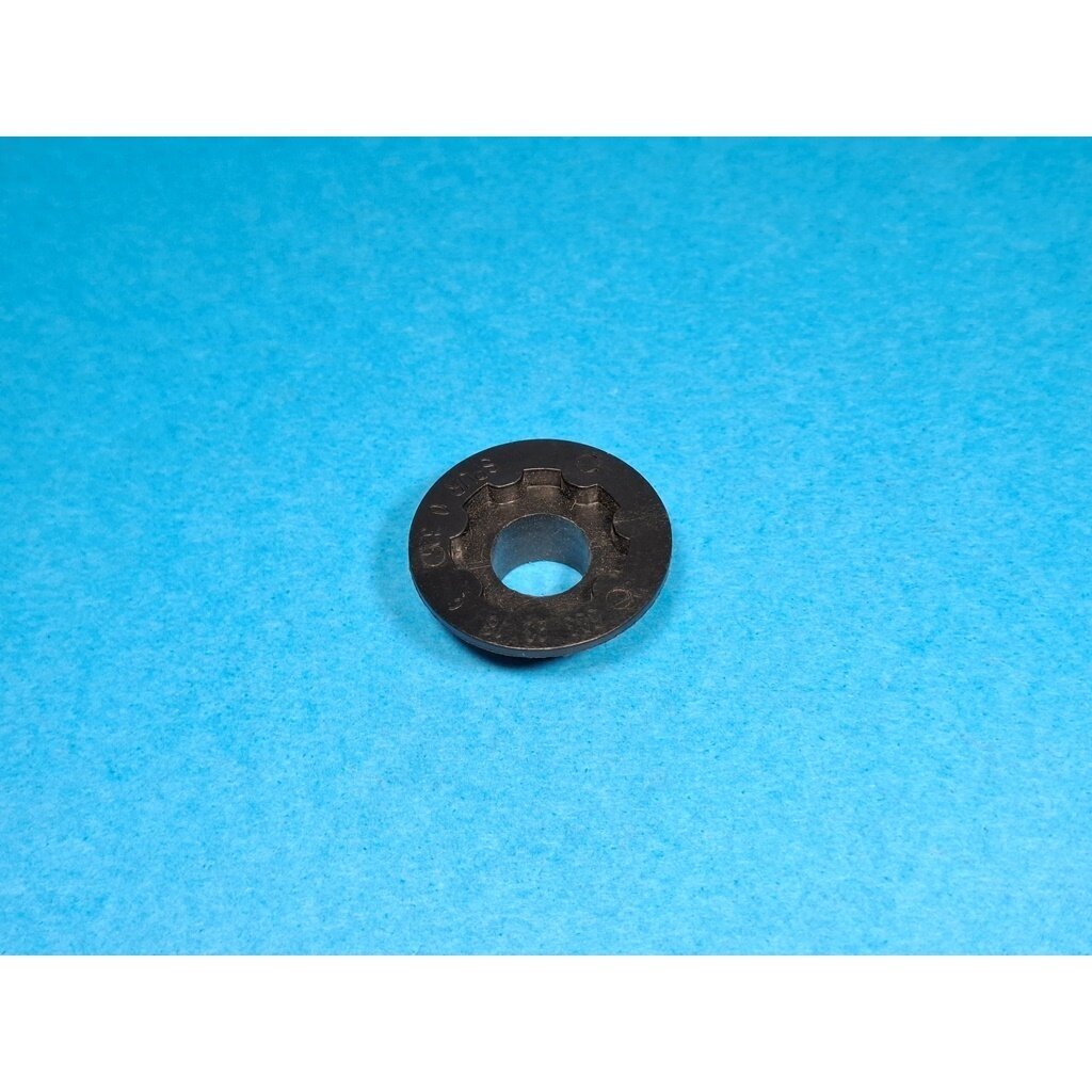 Worm Gear suitable for Husqvarna 340 345 350 445 445 450 Jonsered 2141 2145 2150 CS2141 CS2145 CS2150 CS2245 CS2245 CS2250 McCulloch CS450 chainsaw 503931801 2